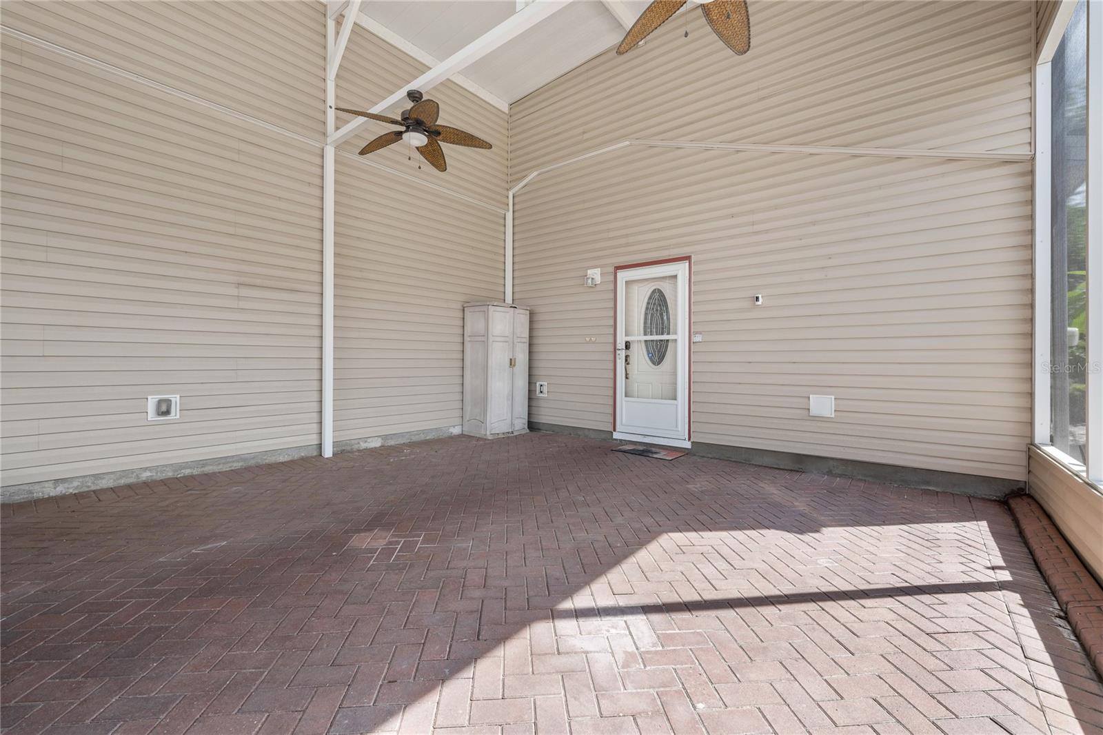 Image 4 of 26 For 2343 St George Drive