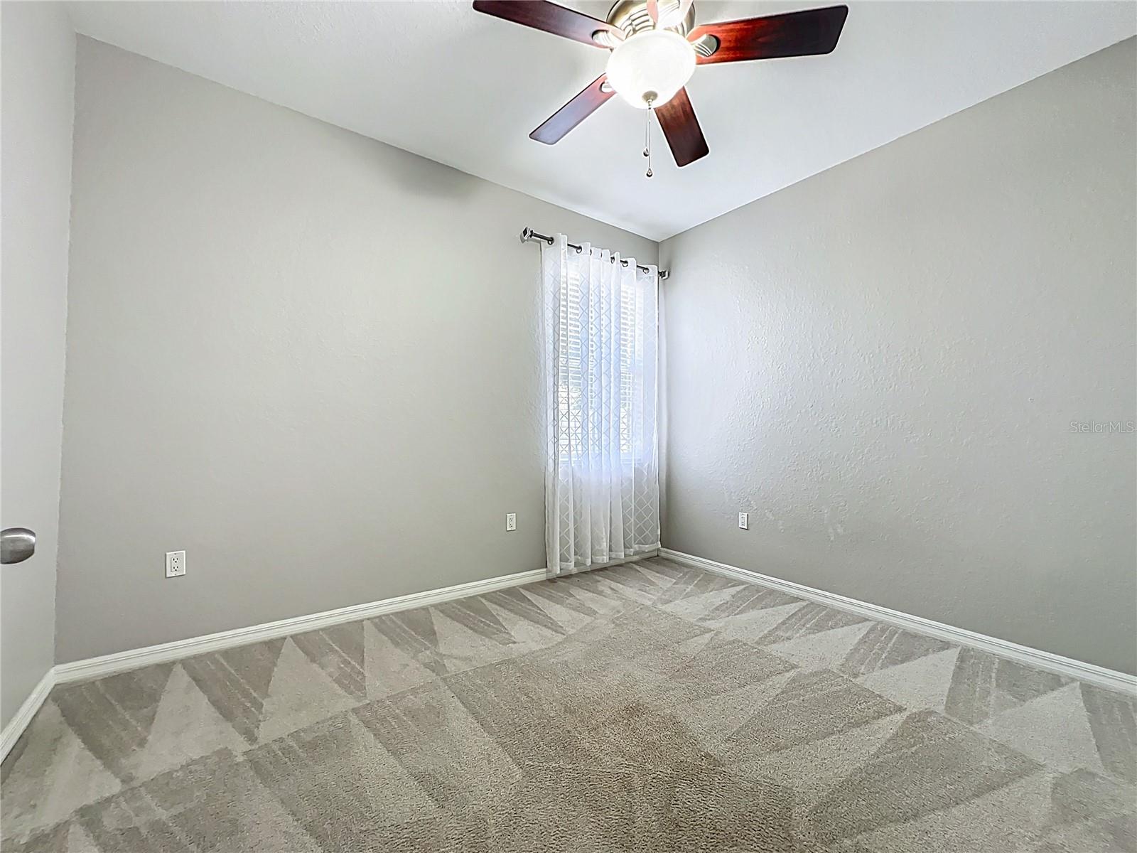 Image 20 of 42 For 301 Terranova Boulevard