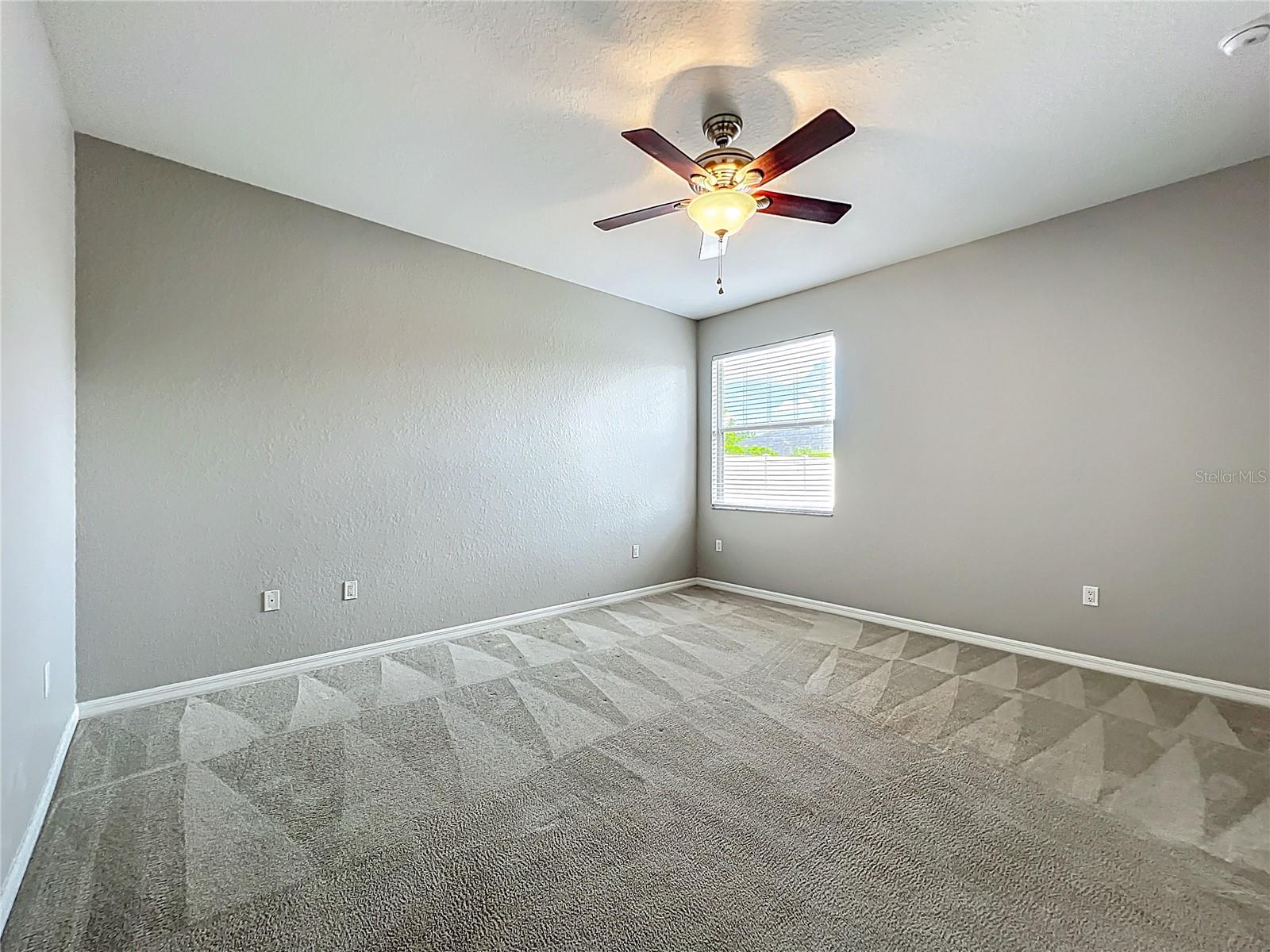 Image 23 of 42 For 301 Terranova Boulevard