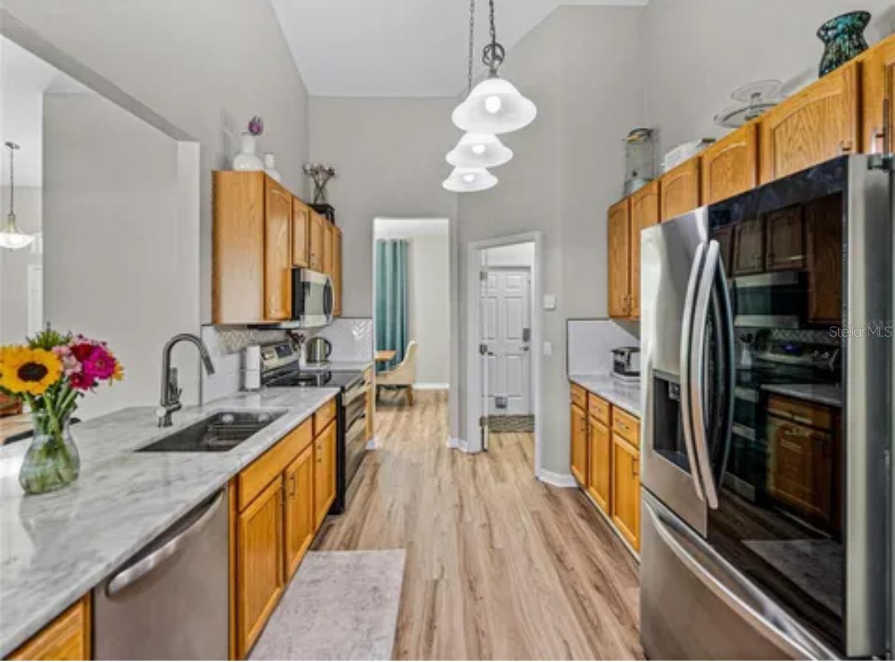 Image 8 of 42 For 301 Terranova Boulevard