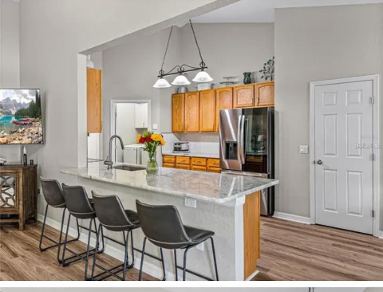 Image 9 of 42 For 301 Terranova Boulevard