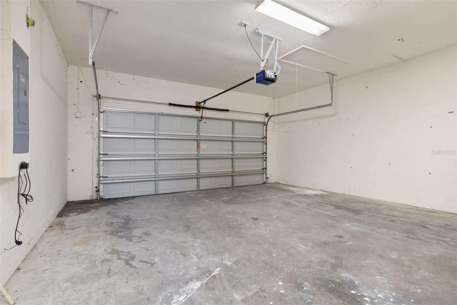 Image 18 of 44 For 1037 Brenton Manor Drive
