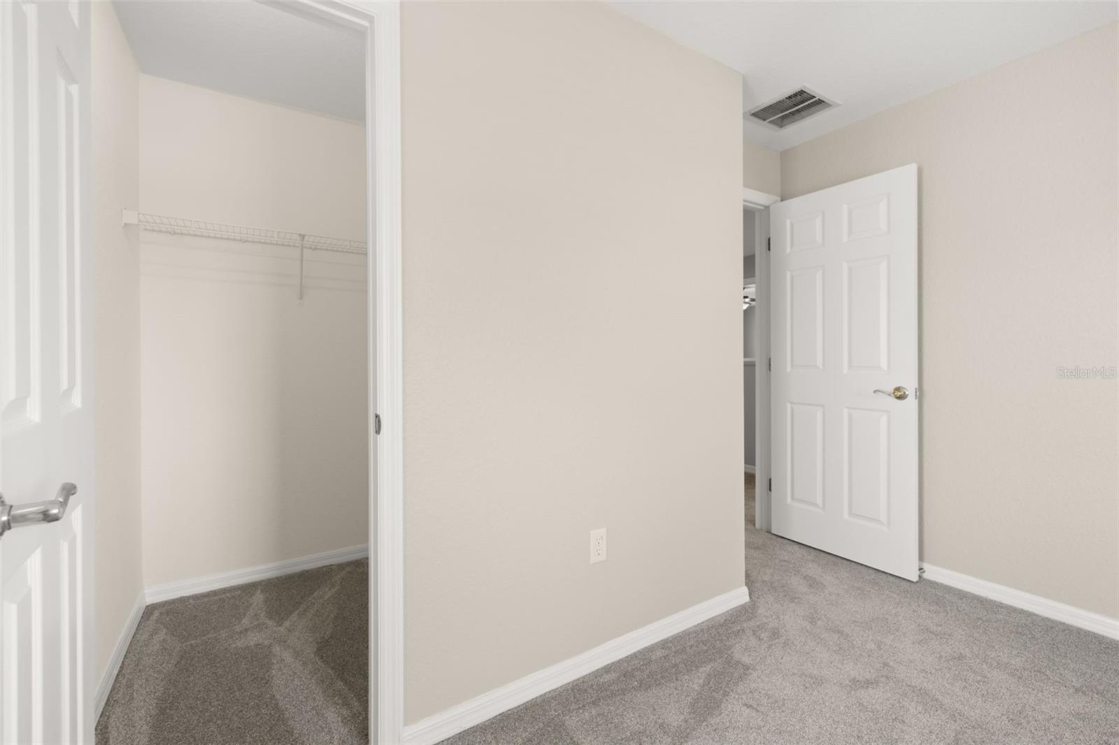 Image 33 of 44 For 1037 Brenton Manor Drive