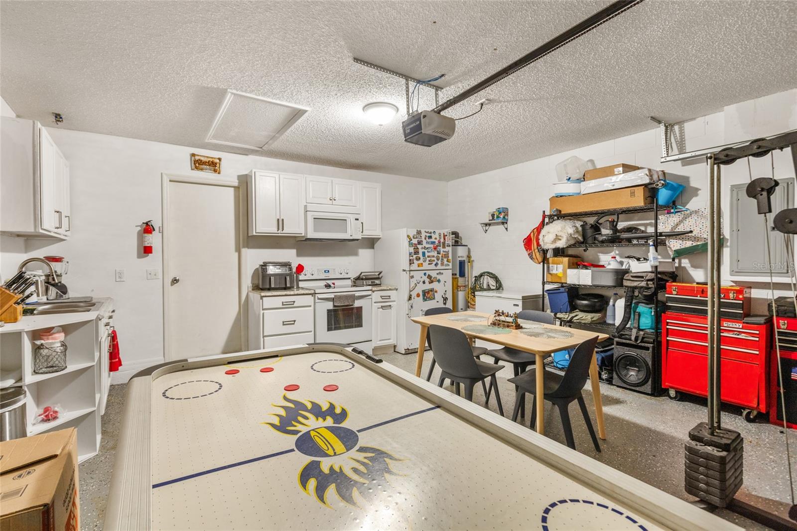Image 25 of 30 For 512 Yellow Tail Place