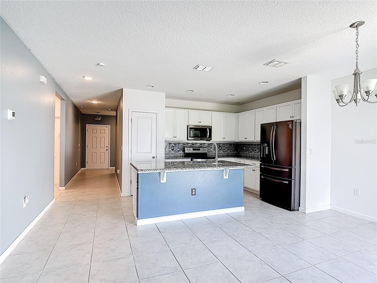 Image 13 of 44 For 450 Taft Drive