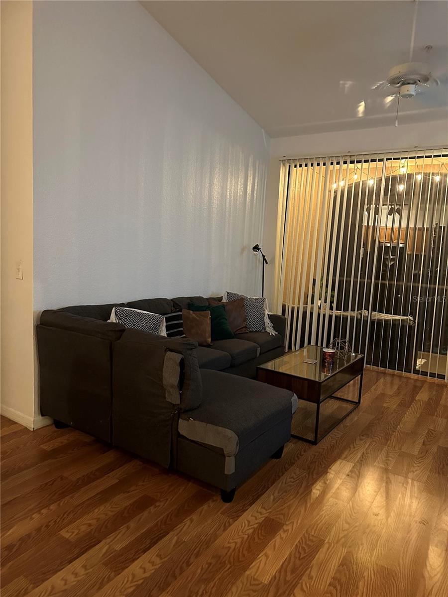 Image 13 of 43 For 6141 Metrowest Boulevard E 303