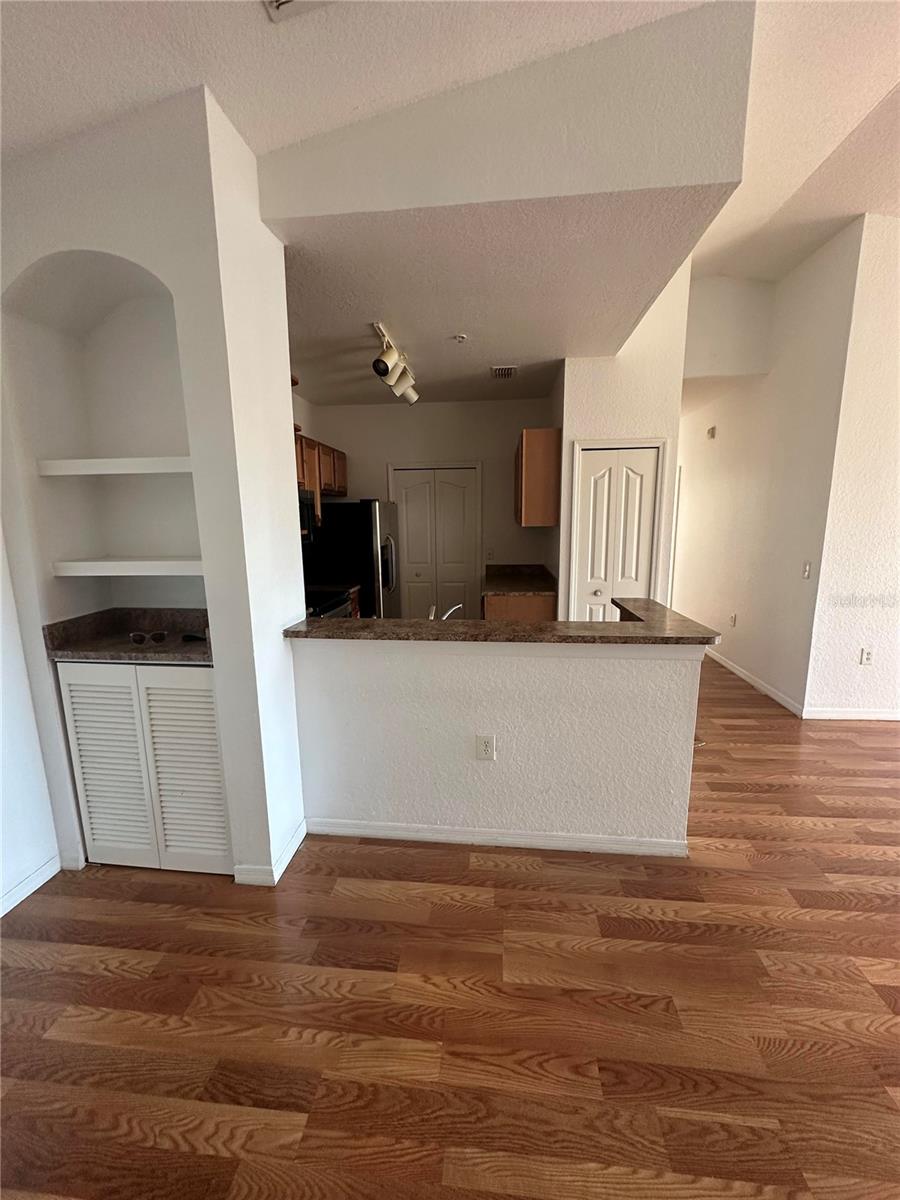 Image 14 of 43 For 6141 Metrowest Boulevard E 303