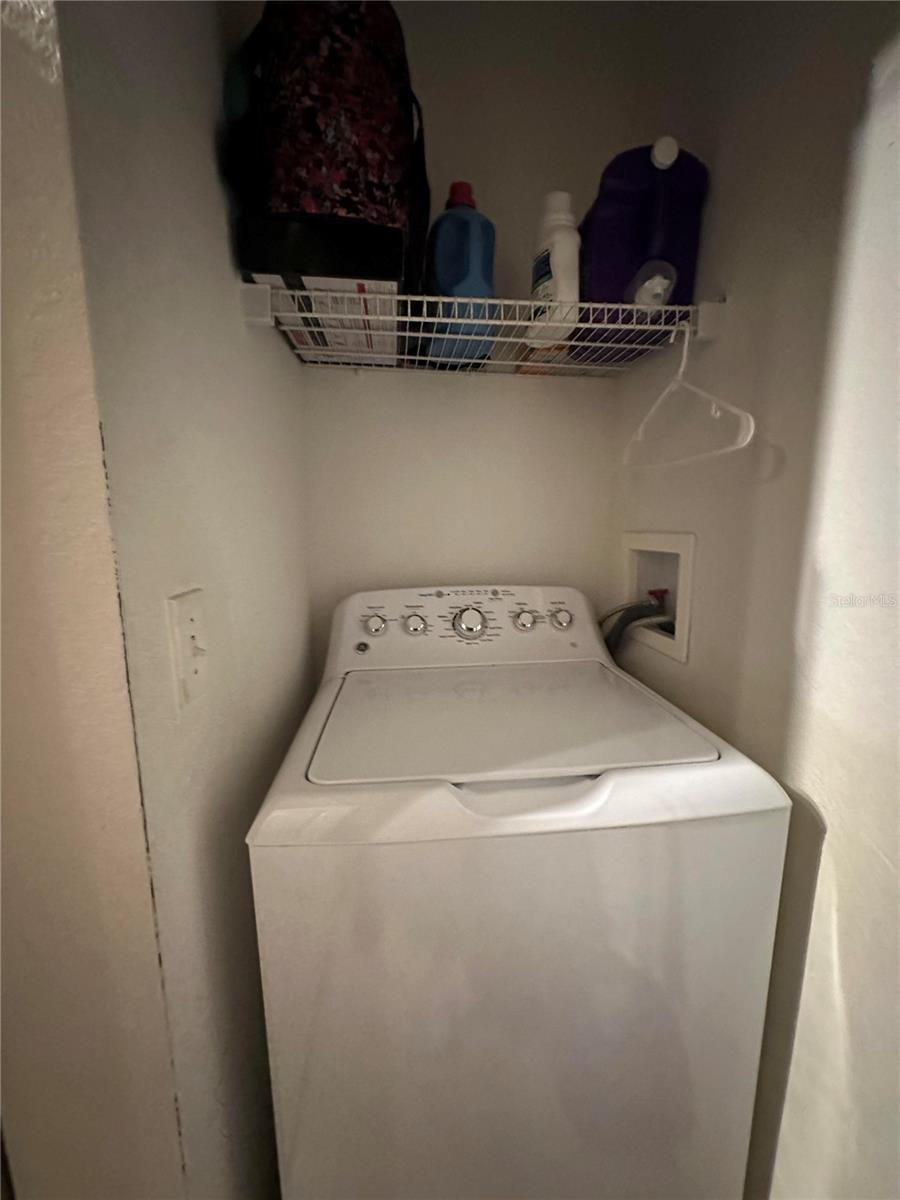Image 31 of 43 For 6141 Metrowest Boulevard E 303
