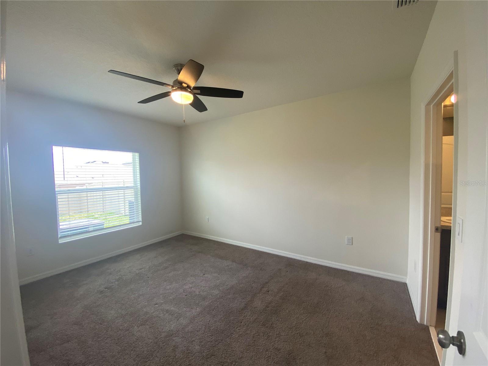 Image 31 of 53 For 568 Meadow Bend Drive