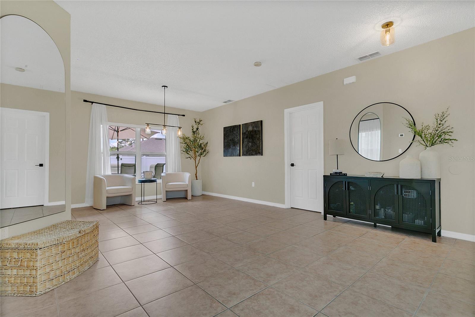 Image 4 of 36 For 1118 Saint Tropez Ct