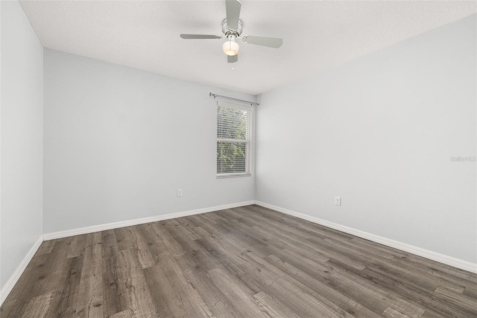 Image 21 of 28 For 284 Gardner Lane F