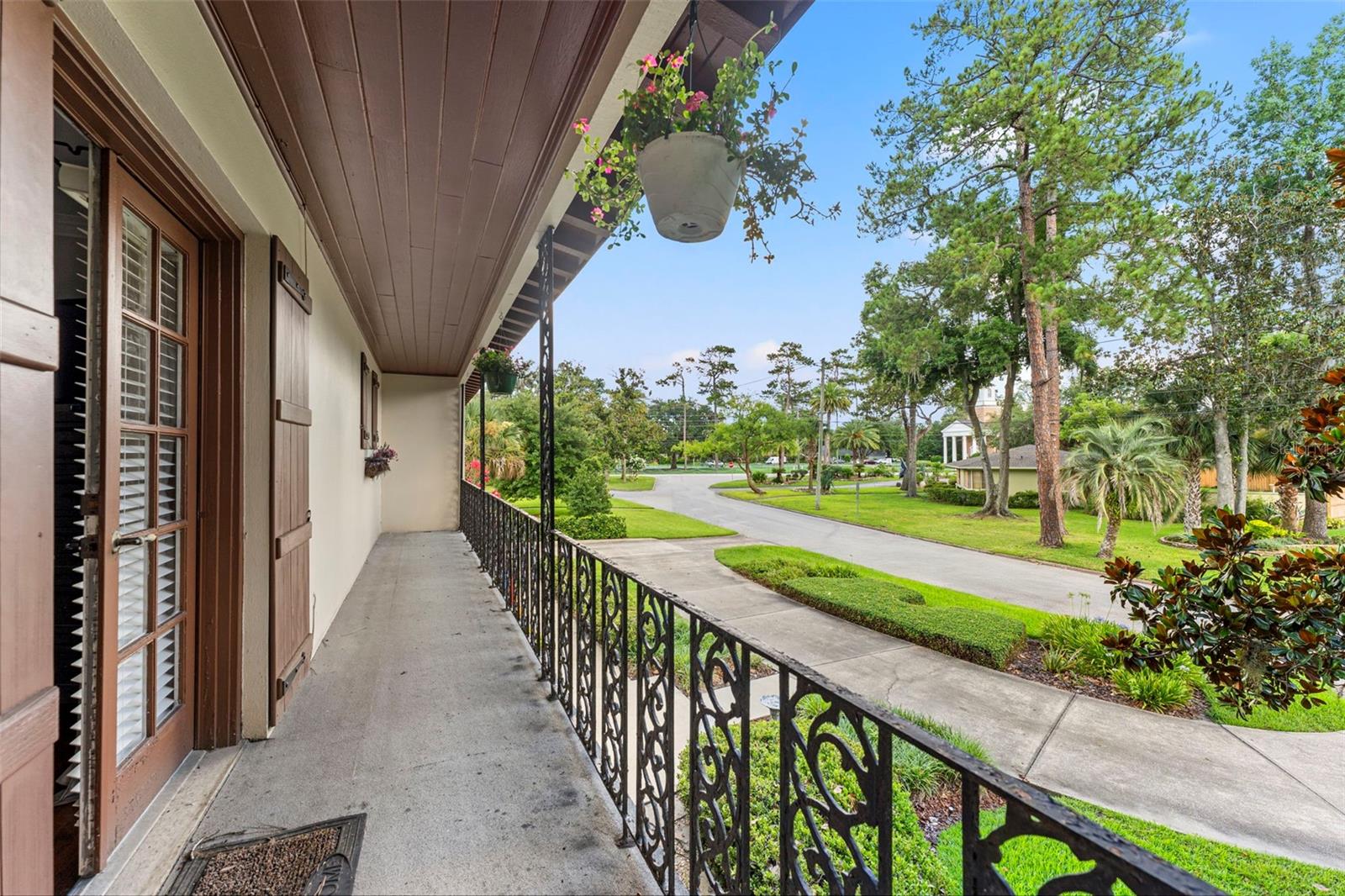 Image 63 of 72 For 1221 Oriental Gardens Road
