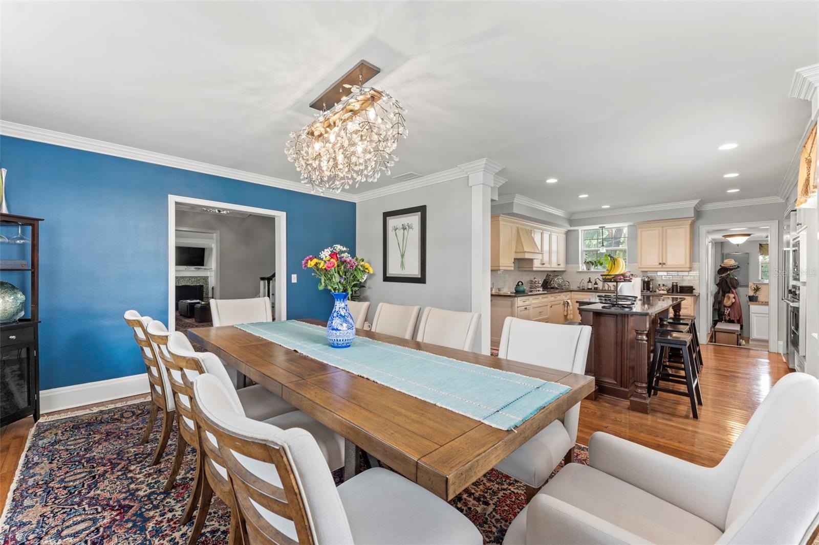 Image 8 of 72 For 1221 Oriental Gardens Road