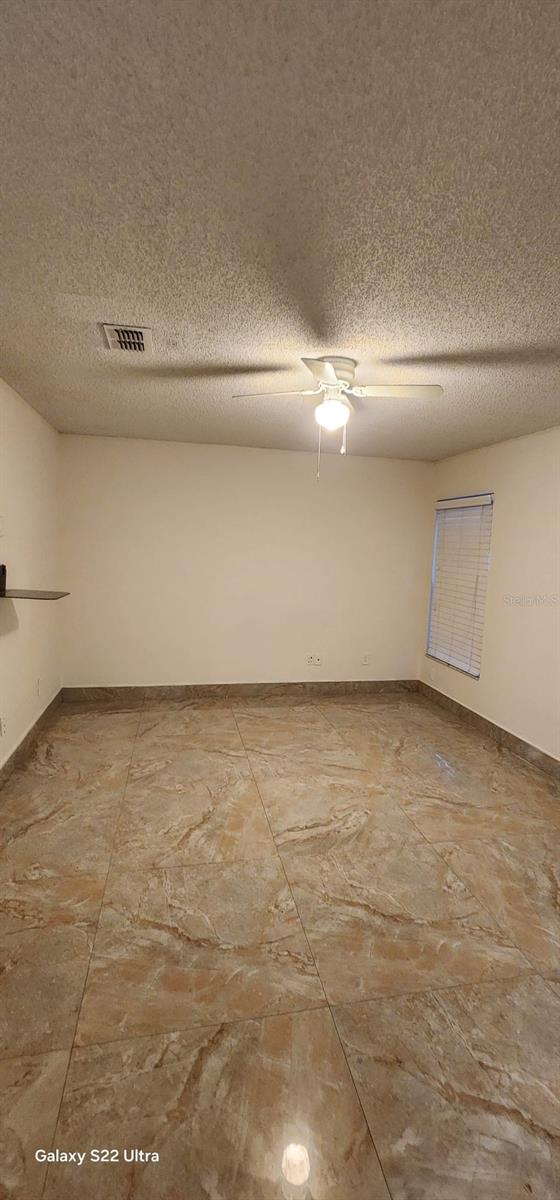 Image 18 of 29 For 112 Rosewood Court