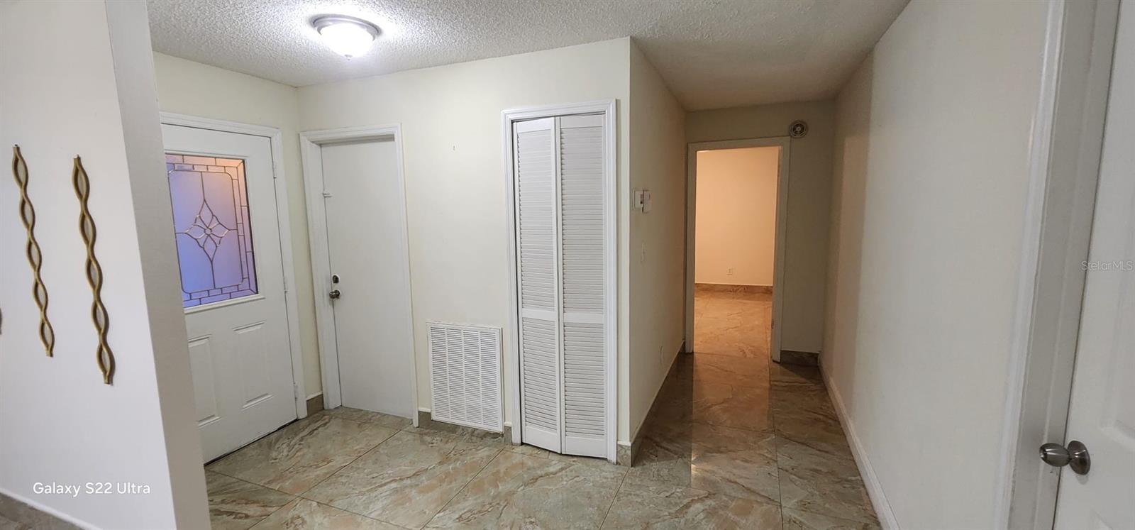 Image 4 of 29 For 112 Rosewood Court