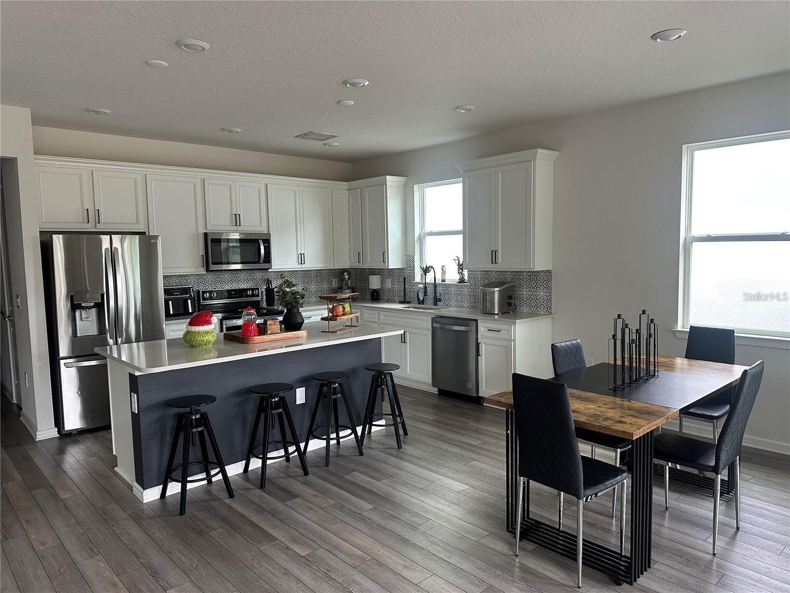 Image 7 of 21 For 36887 Highland Meadows Court