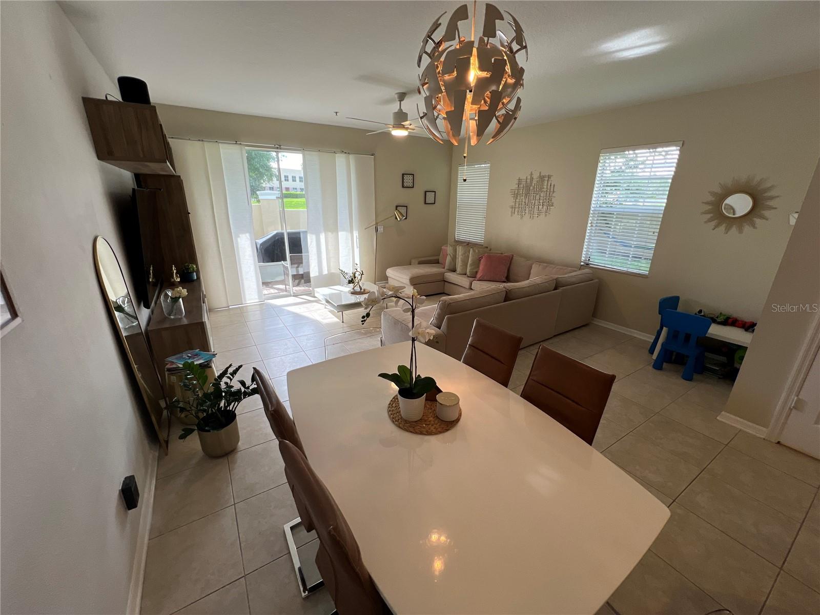Image 6 of 24 For 6011 Strada Isle Way