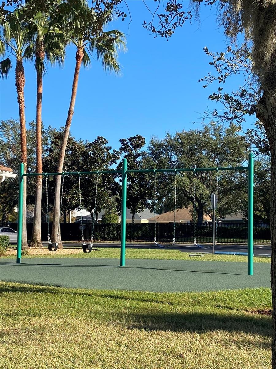 Image 2 of 17 For 2808 Adelaide Court