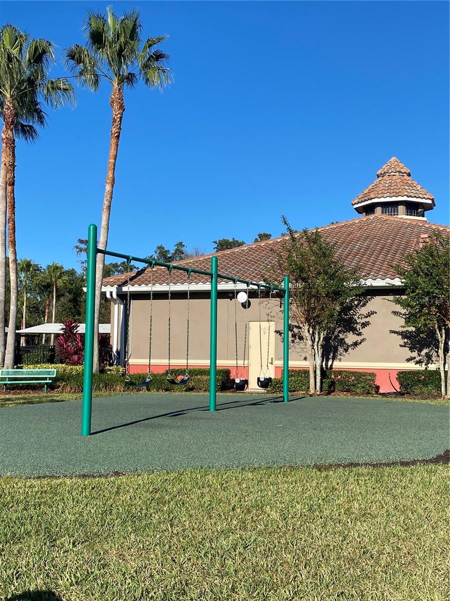 Image 4 of 17 For 2808 Adelaide Court