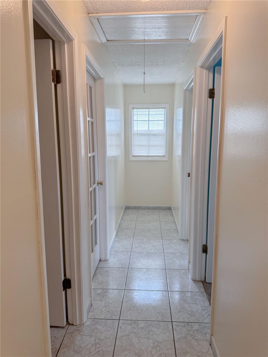 Image 7 of 20 For 2511 Coral Avenue