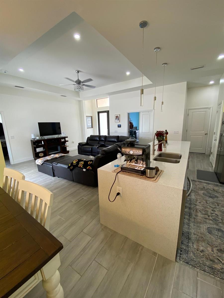 Image 3 of 22 For 2408 Conroy Avenue N
