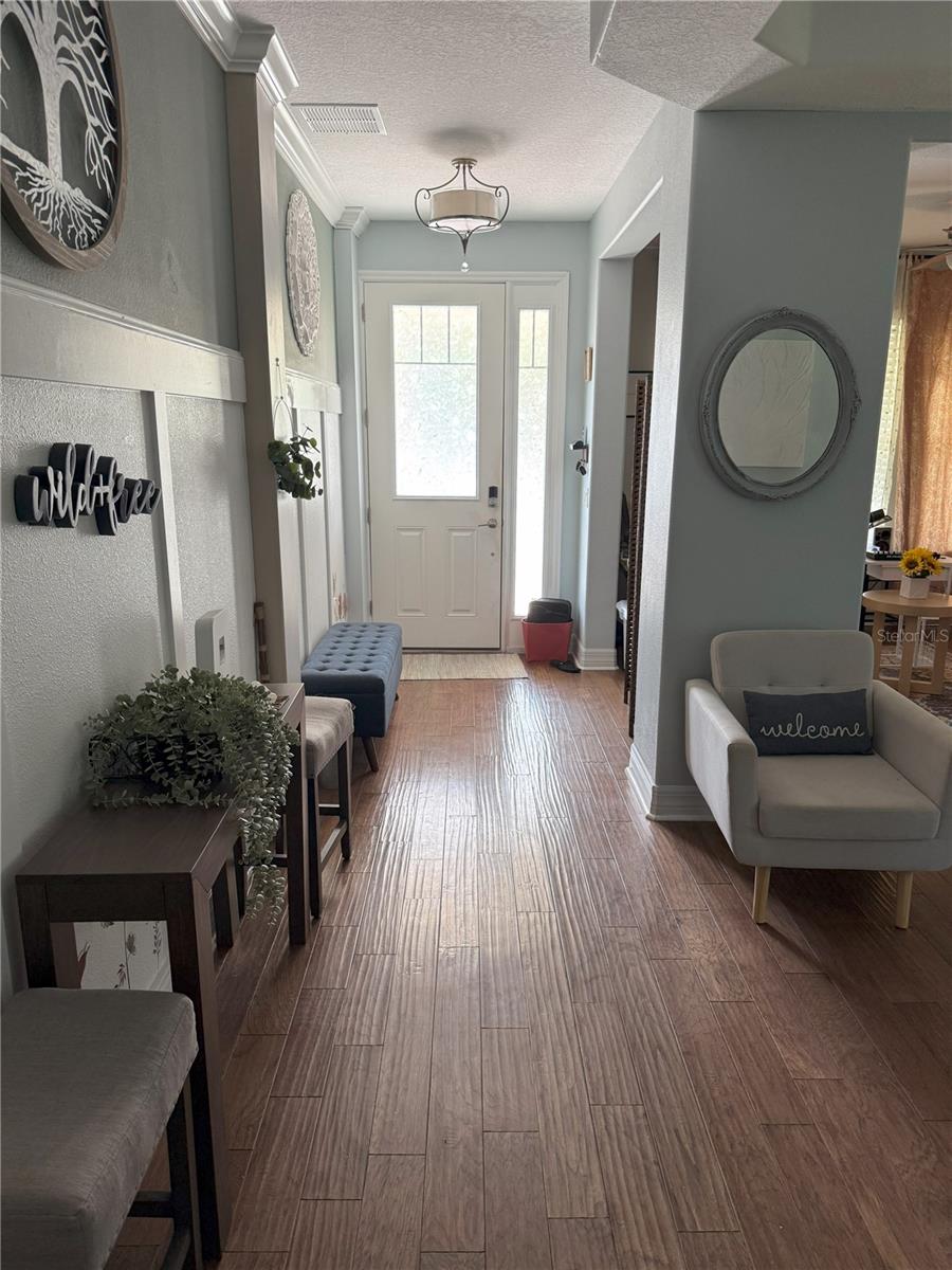 Image 3 of 35 For 8986 Fullerwood Avenue