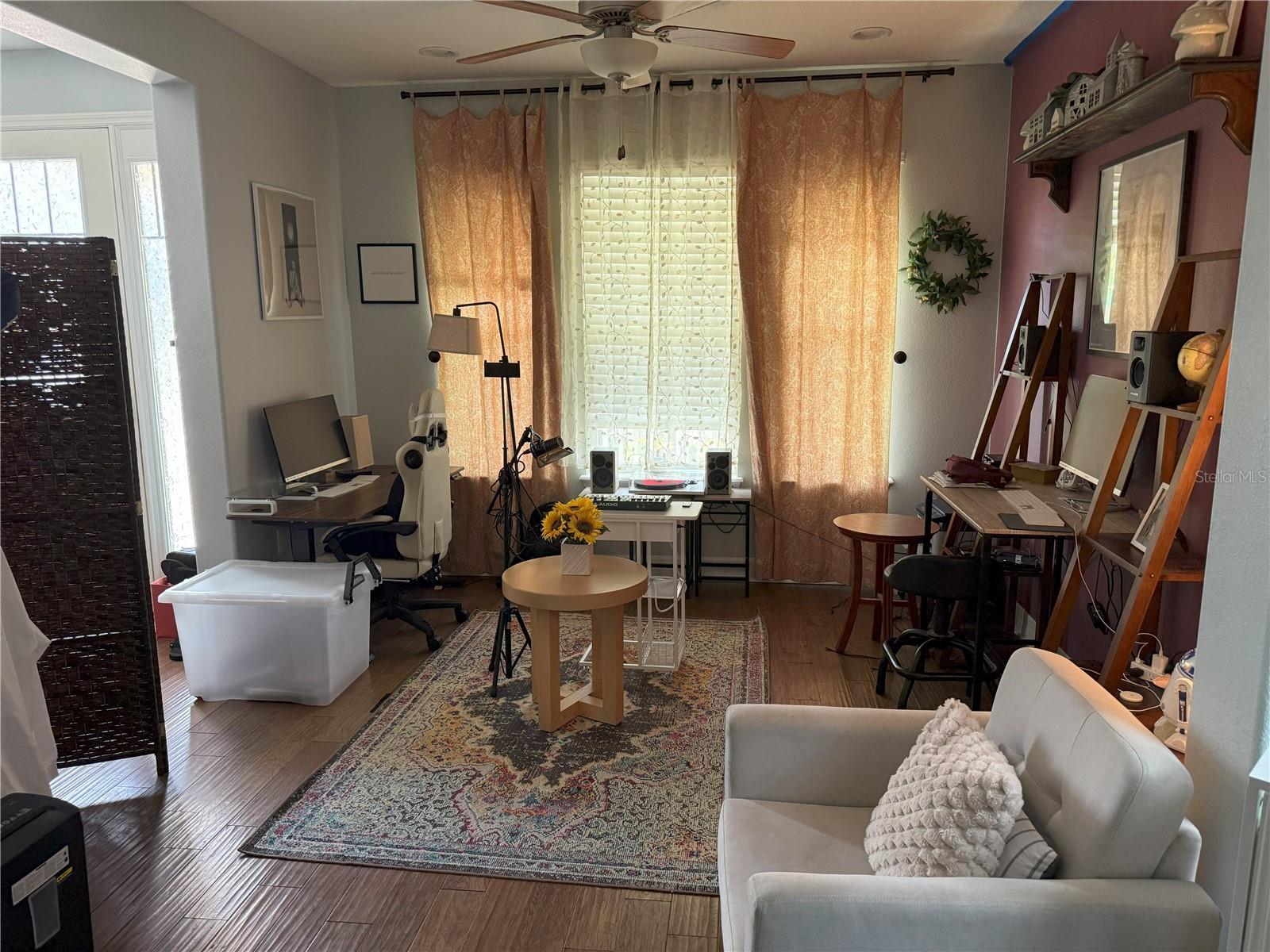 Image 4 of 35 For 8986 Fullerwood Avenue