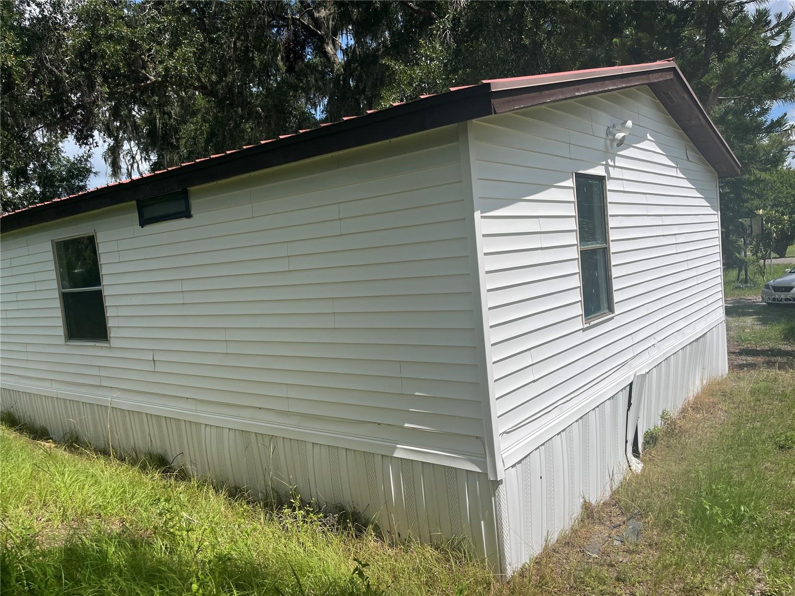 Image 5 of 50 For 157 Hilton Road