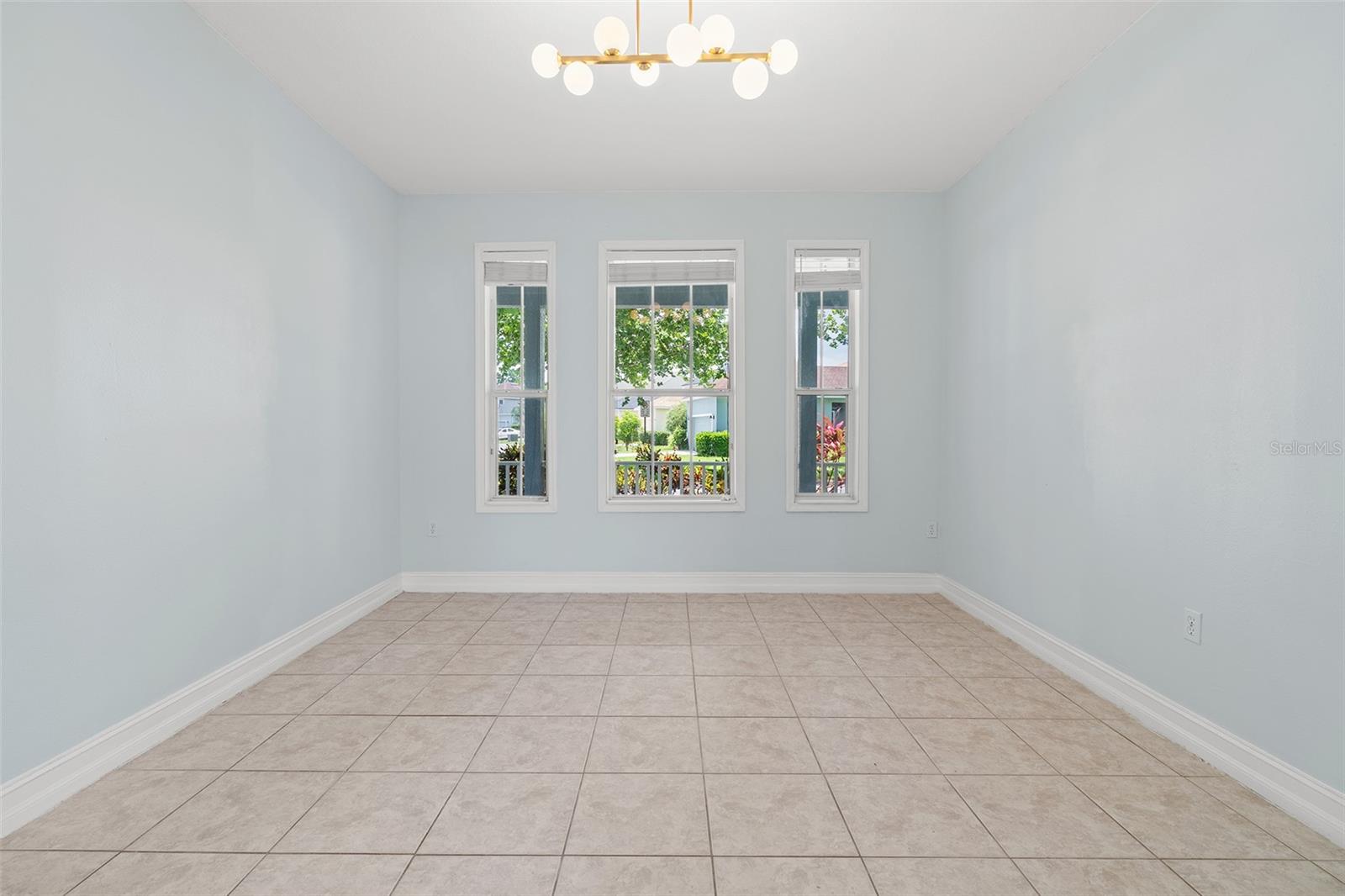 Image 7 of 64 For 6905 Beargrass Road
