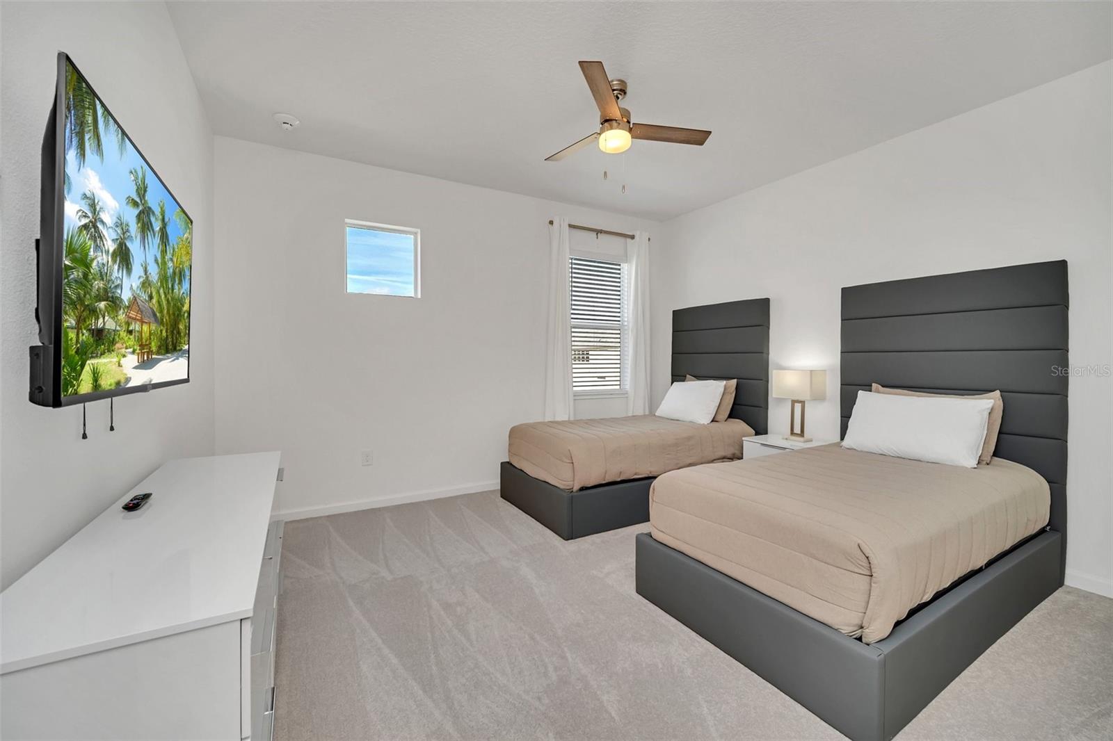Image 33 of 67 For 2525 Shanti Drive