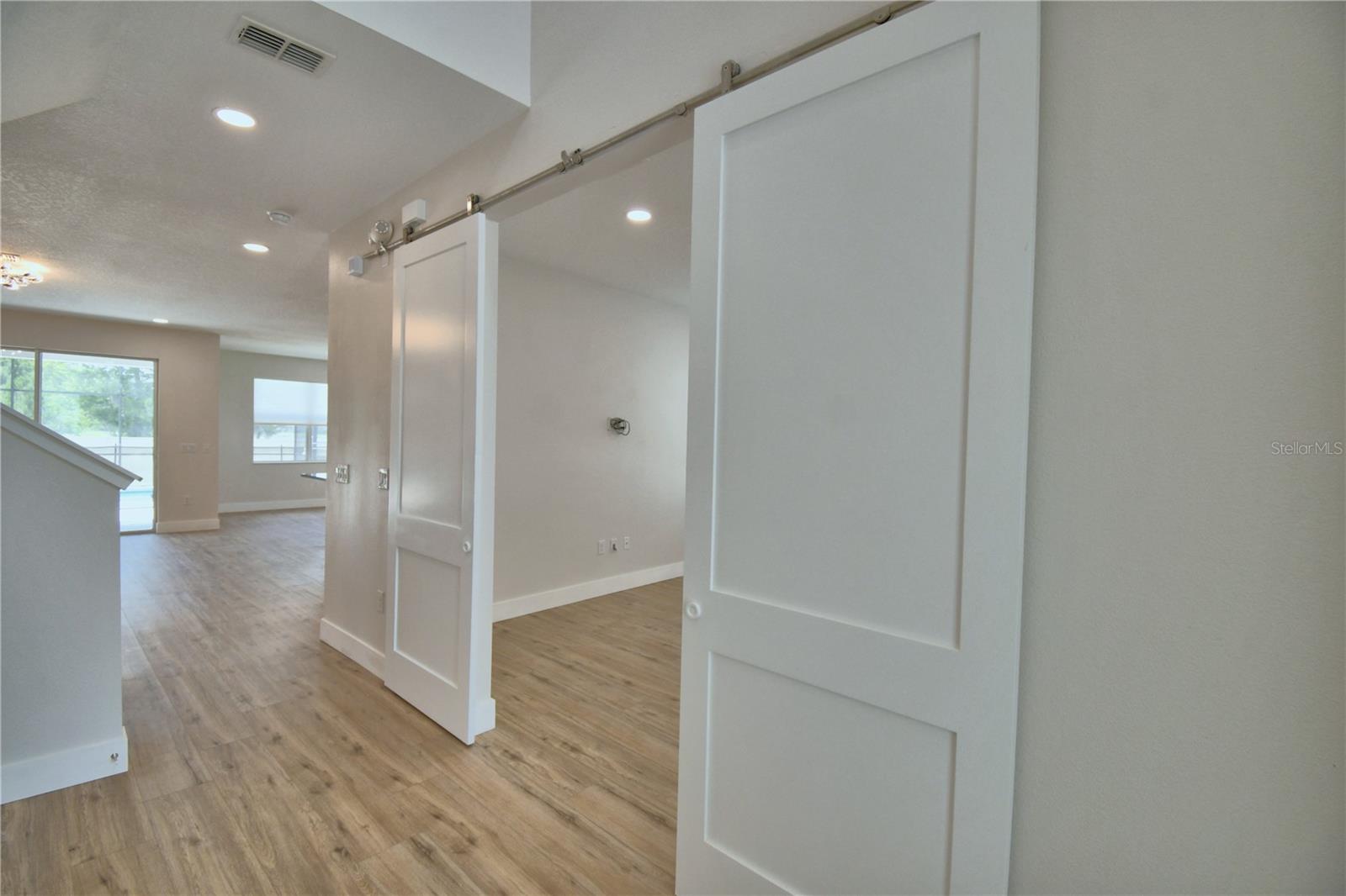 Image 3 of 76 For 2673 Calistoga Avenue