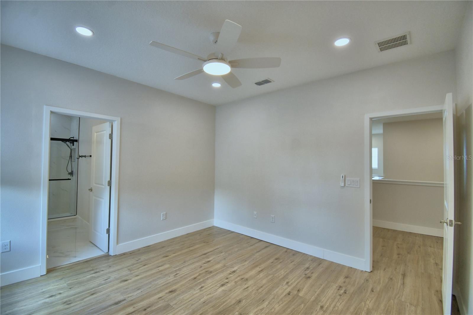 Image 47 of 76 For 2673 Calistoga Avenue