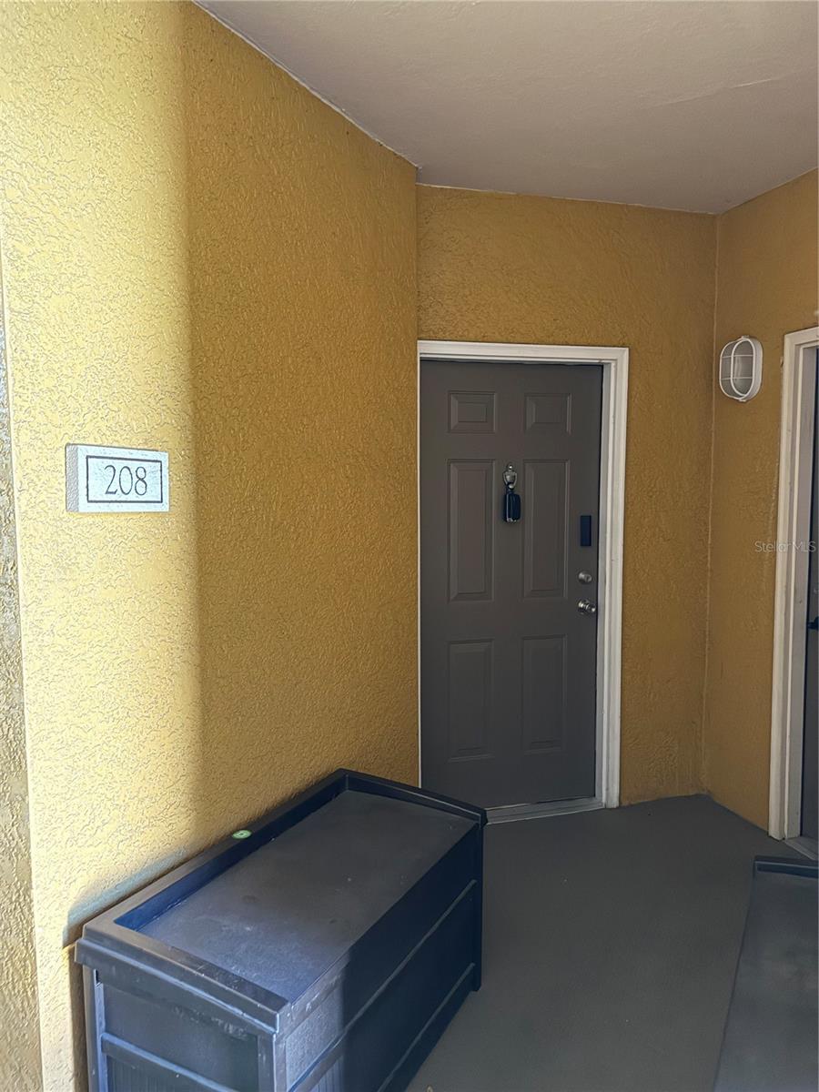 Image 16 of 18 For 6169 Metrowest Boulevard 208