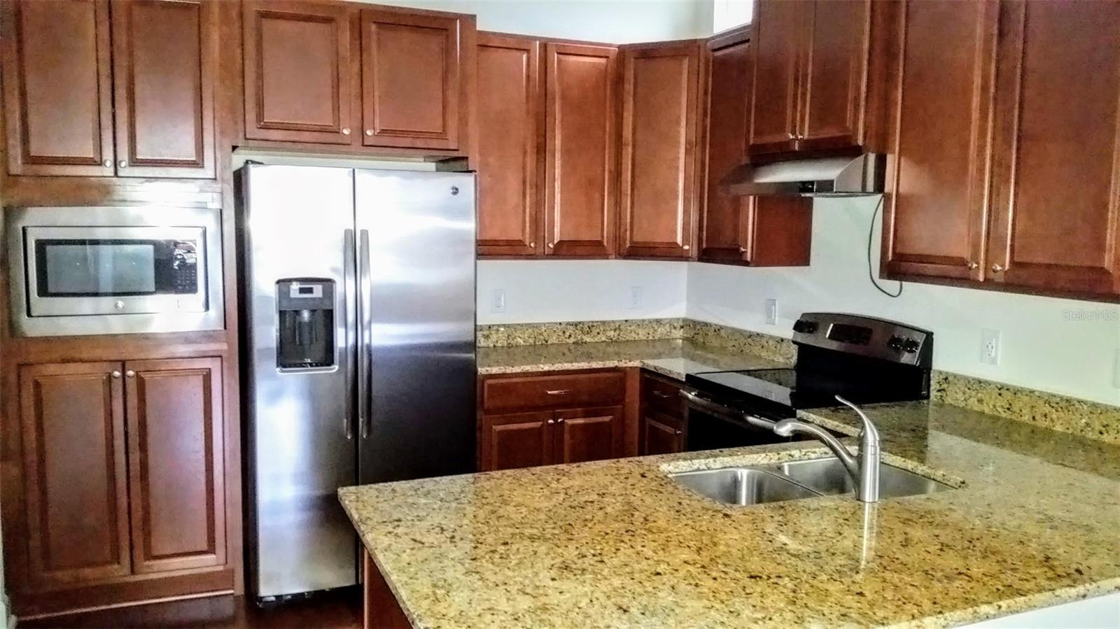 Image 6 of 33 For 13791 Benavente Avenue