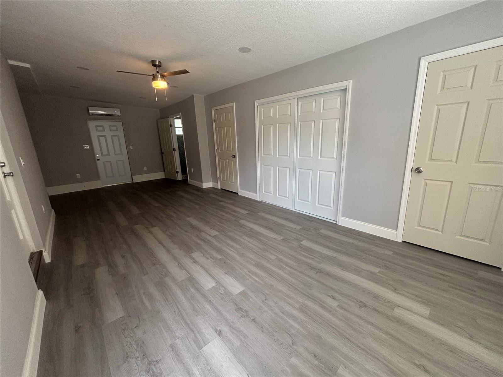 Image 3 of 38 For 6035 Sage Dr