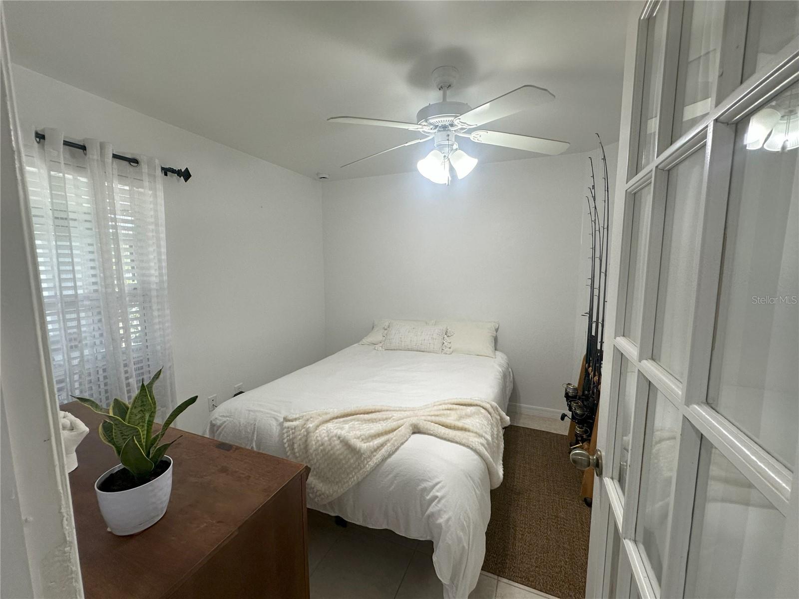 Image 18 of 74 For 2714 49th Street W