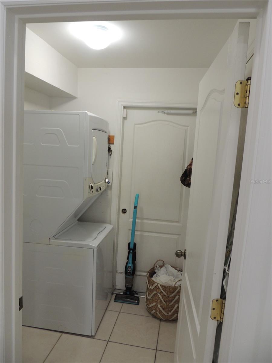 Image 31 of 74 For 2714 49th Street W
