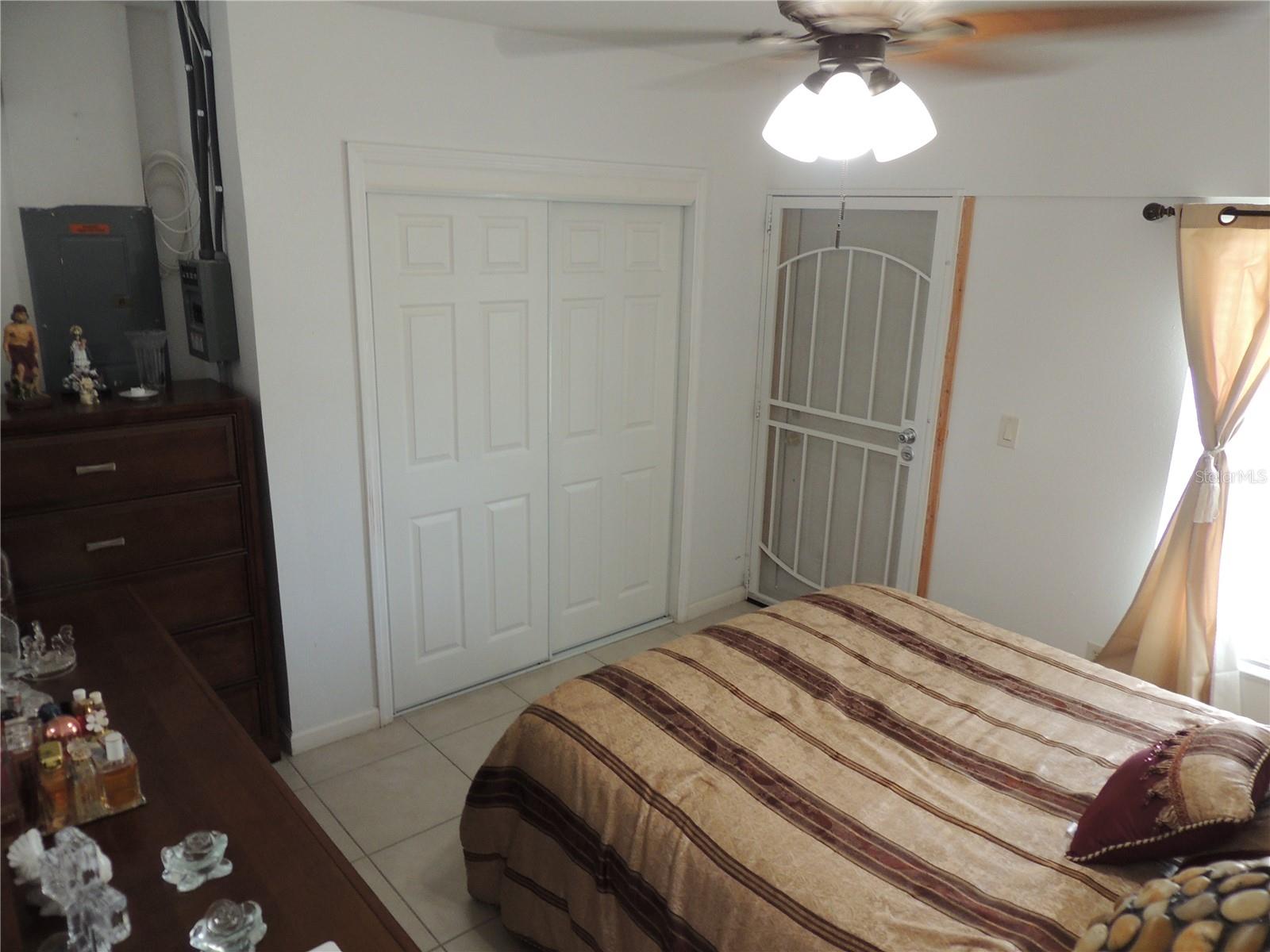 Image 55 of 74 For 2714 49th Street W