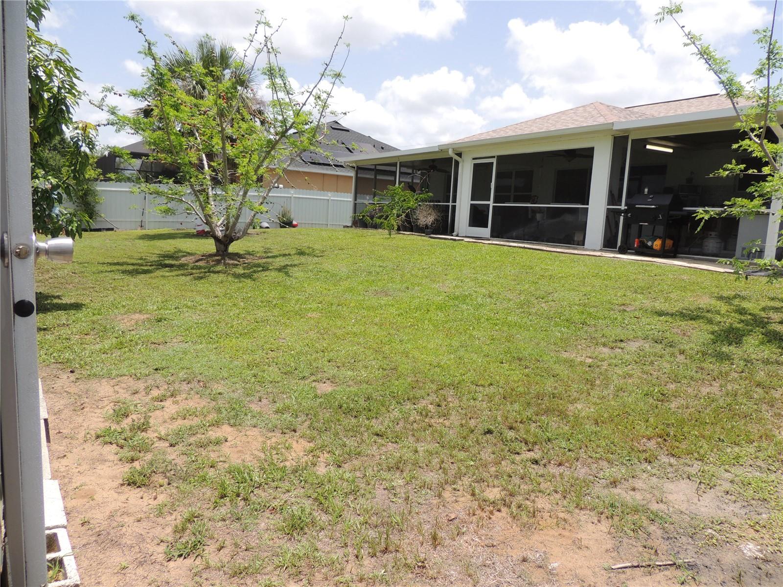 Image 63 of 74 For 2714 49th Street W