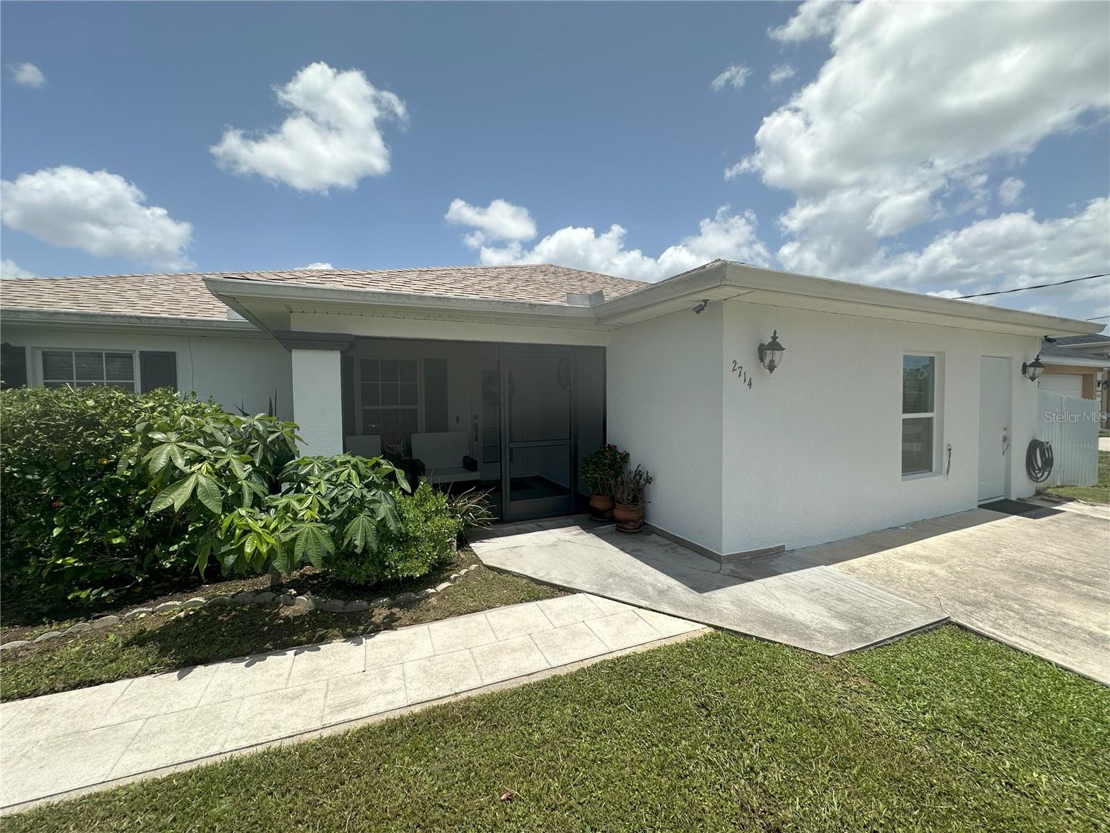 Image 9 of 74 For 2714 49th Street W