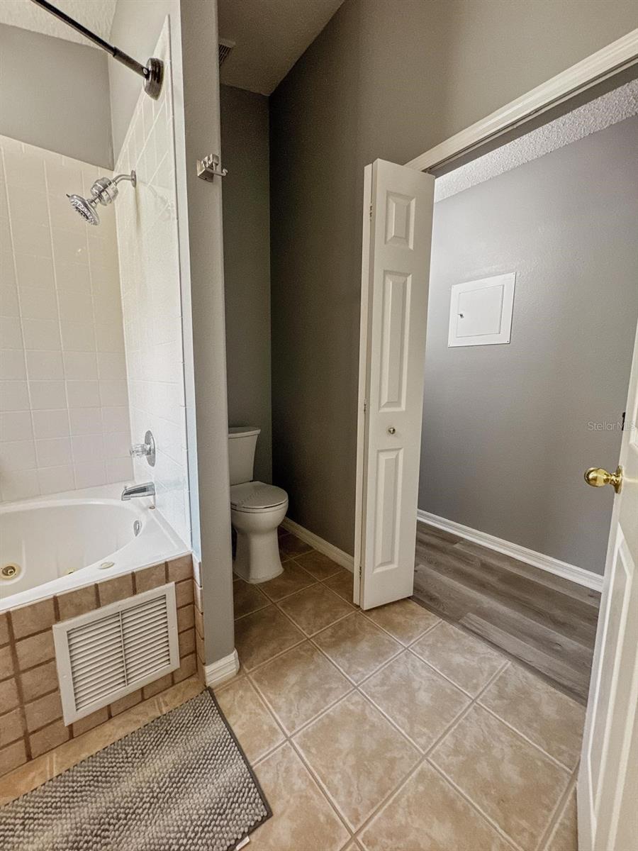 Image 15 of 25 For 2807 Playing Otter Court