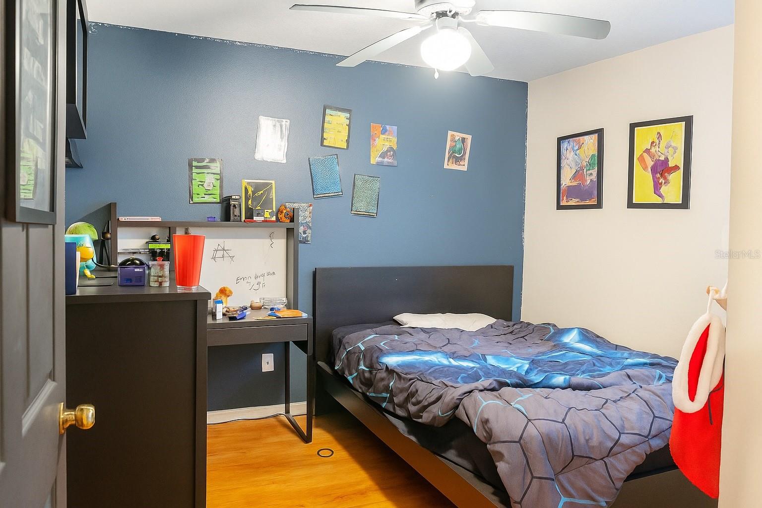 Image 12 of 16 For 423 Midway Avenue