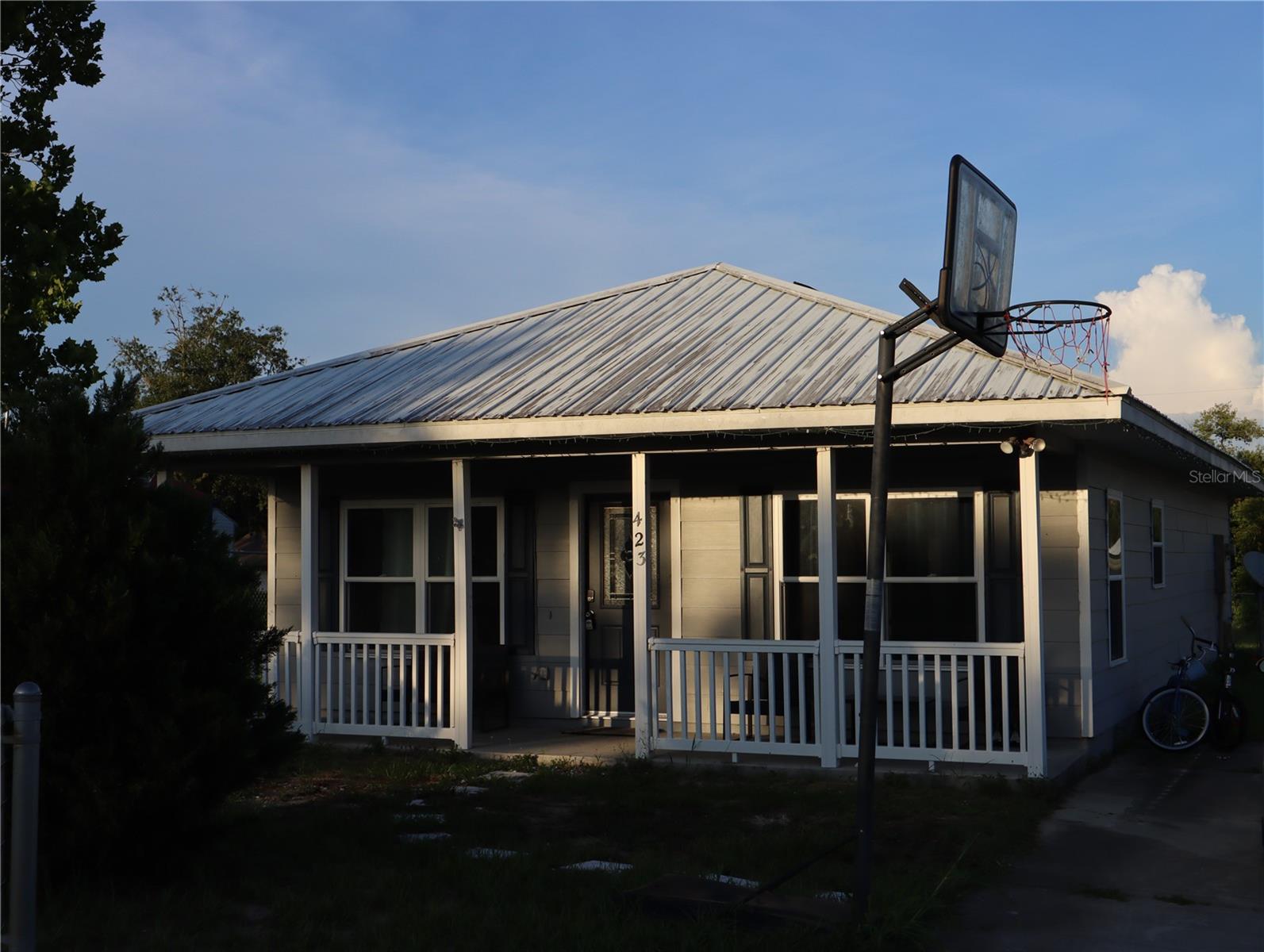 Image 2 of 16 For 423 Midway Avenue