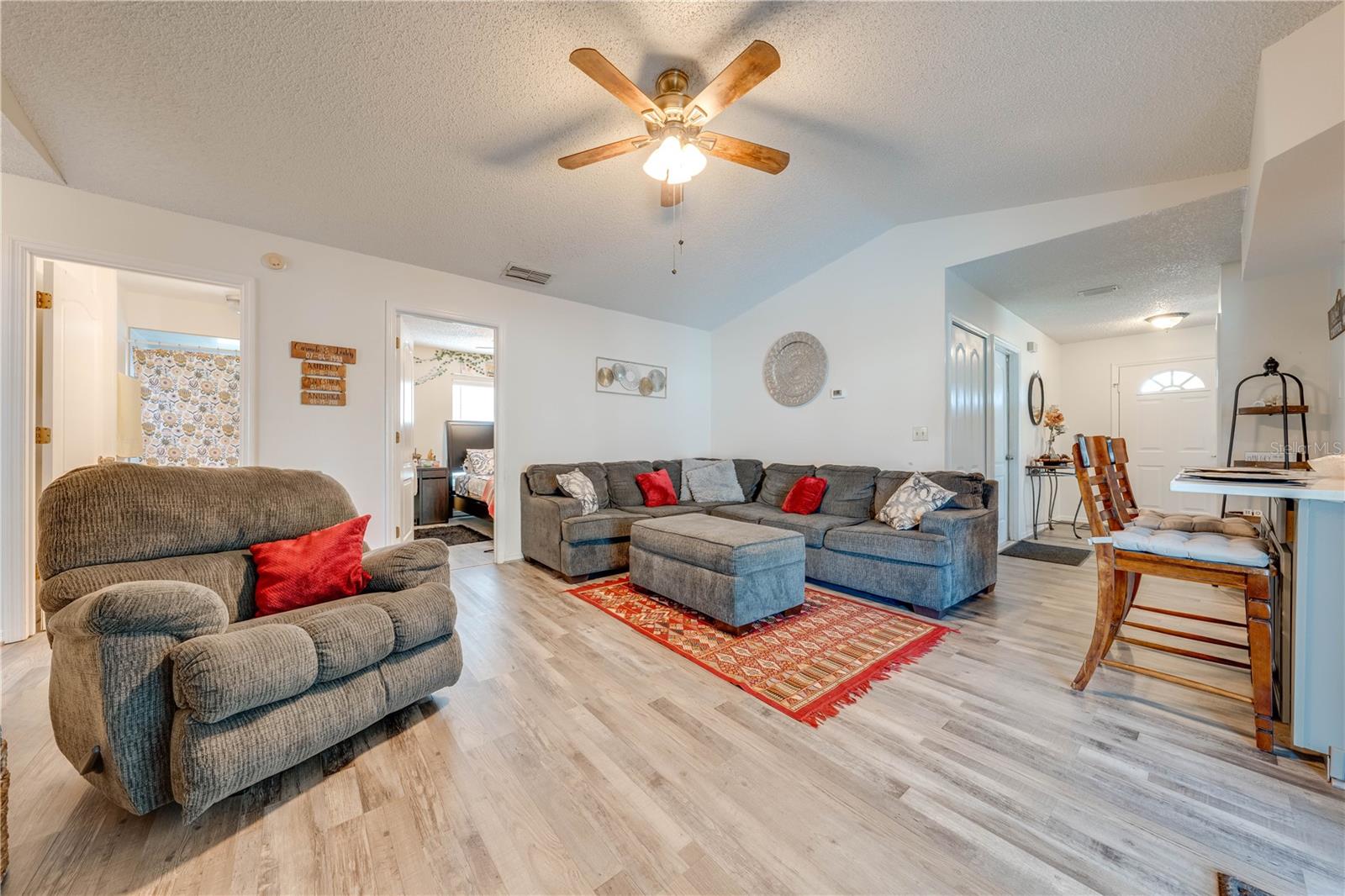 Image 14 of 57 For 961 Whisler Court