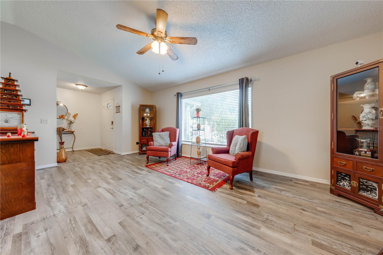 Image 18 of 57 For 961 Whisler Court