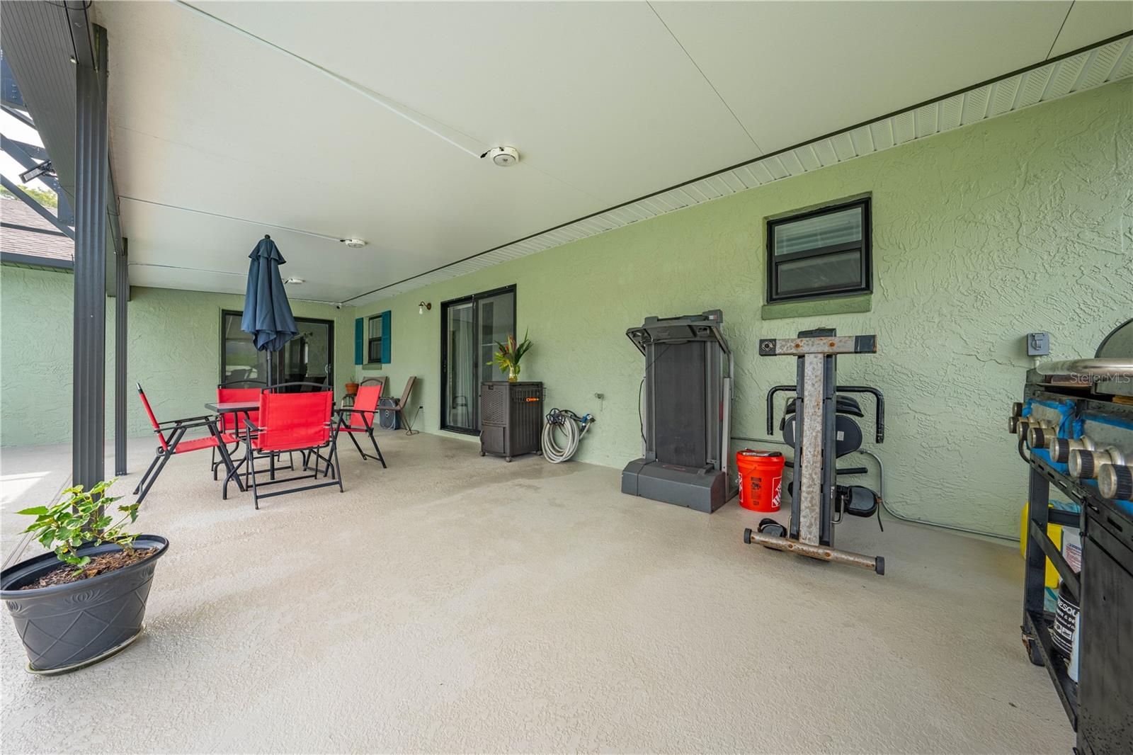 Image 41 of 57 For 961 Whisler Court
