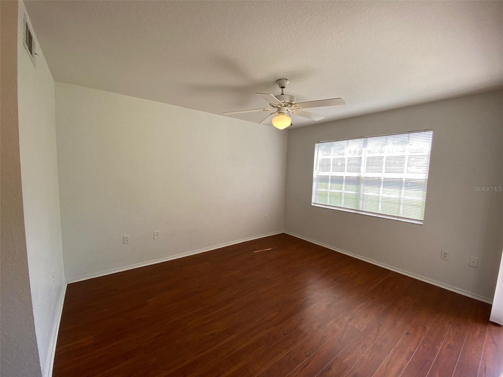 Image 18 of 39 For 13941 Fairway Island Drive 716