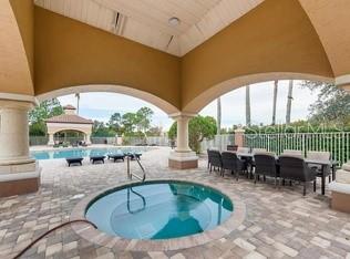 Image 26 of 39 For 13941 Fairway Island Drive 716