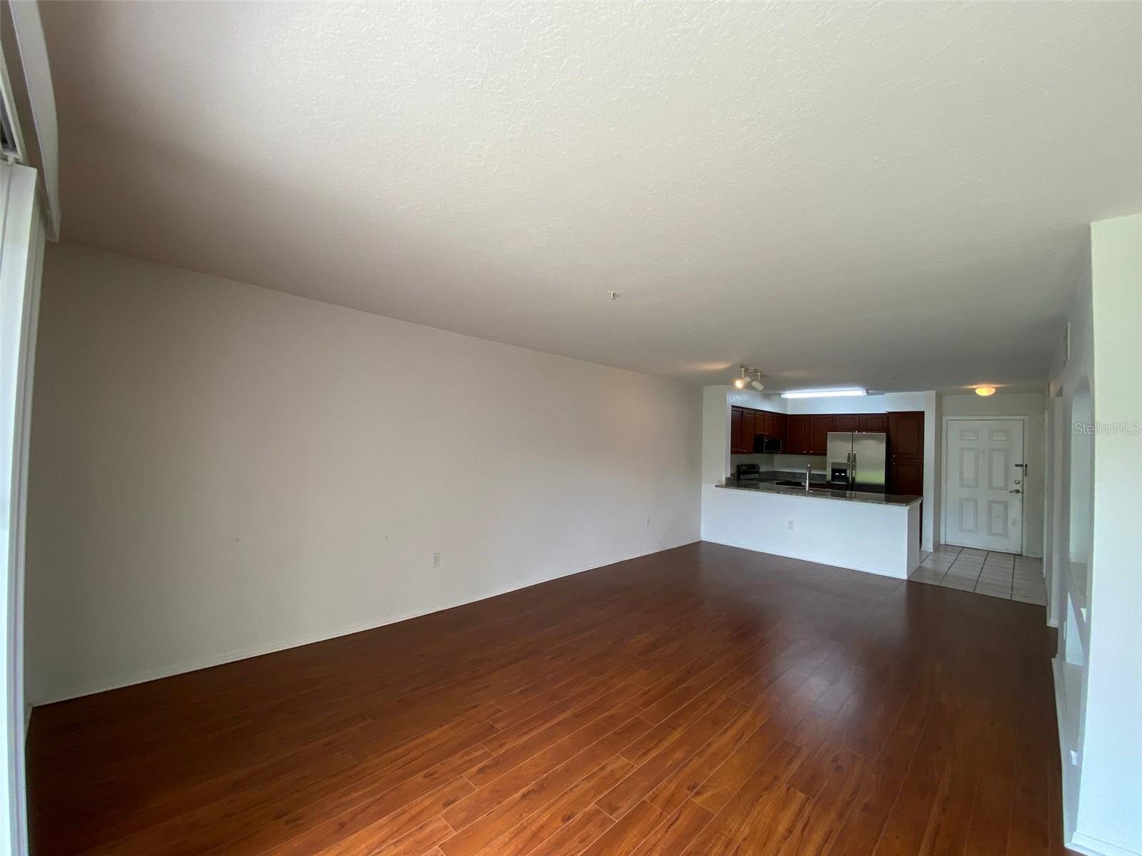 Image 5 of 39 For 13941 Fairway Island Drive 716