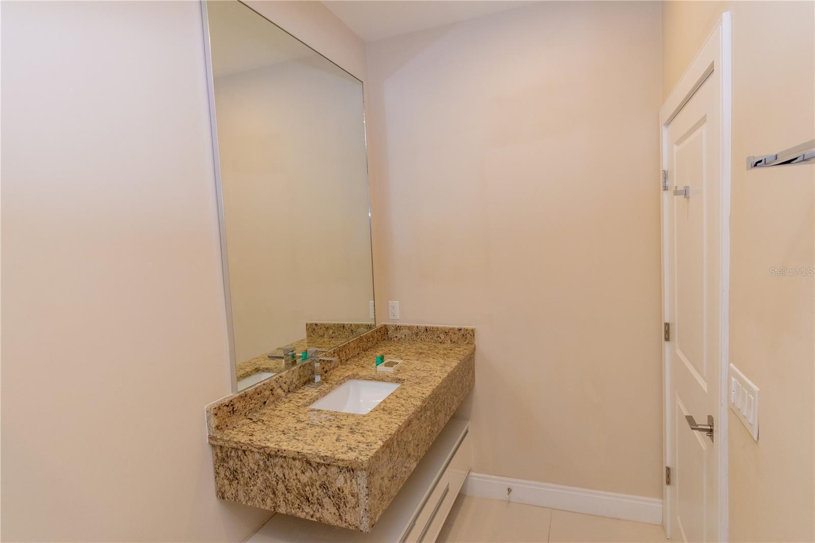 Image 26 of 37 For 7628 Recife Drive